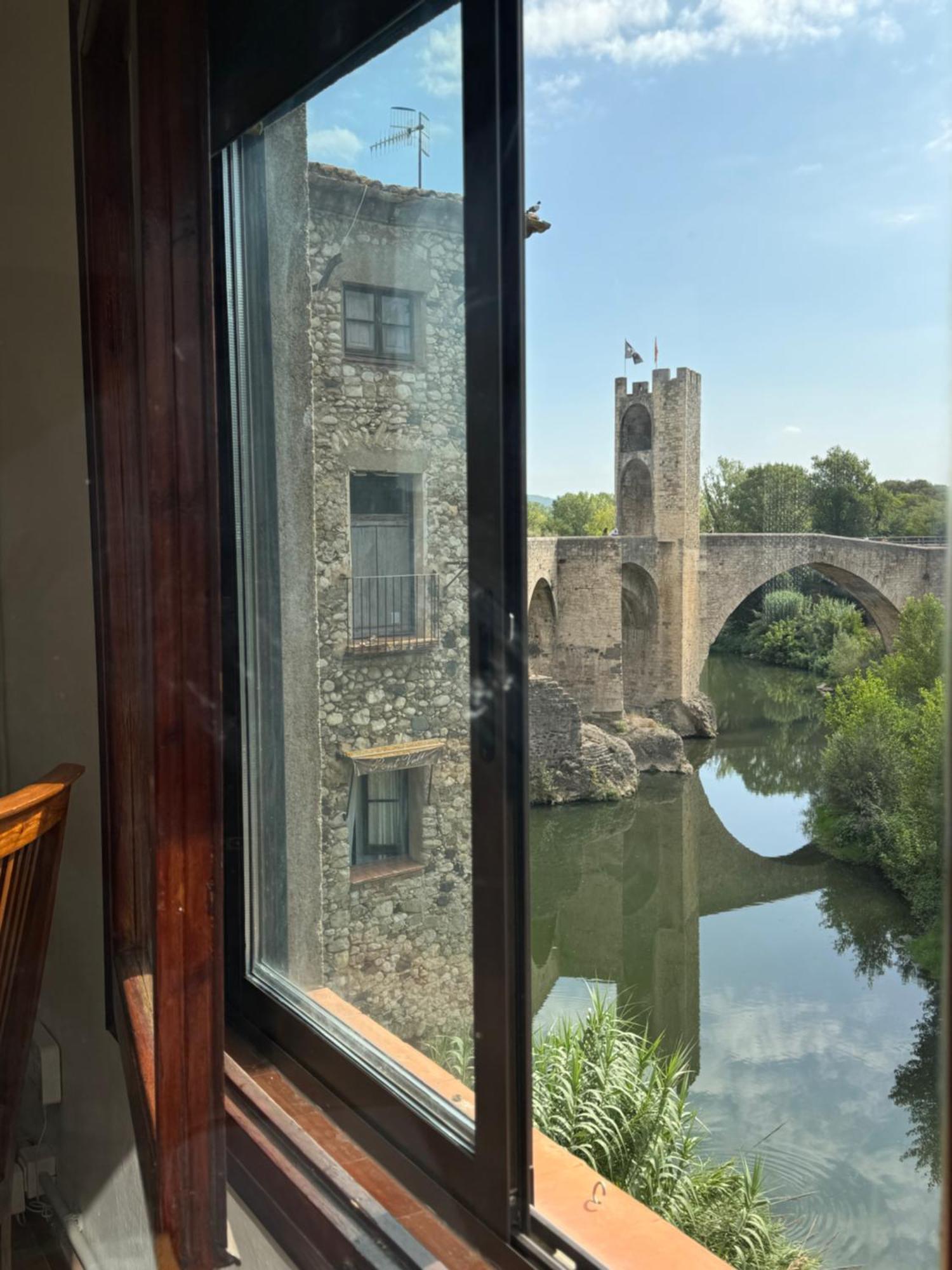 Besalu Pont Vell Apartment 外观 照片